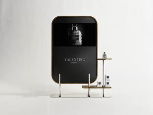 schermo orizzontale con 2 piani cornice legno finitura argento